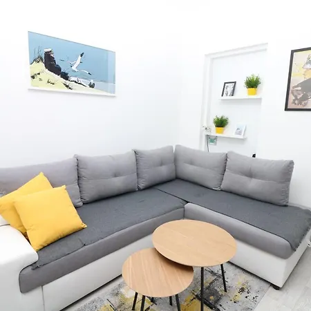 Corto Apartment